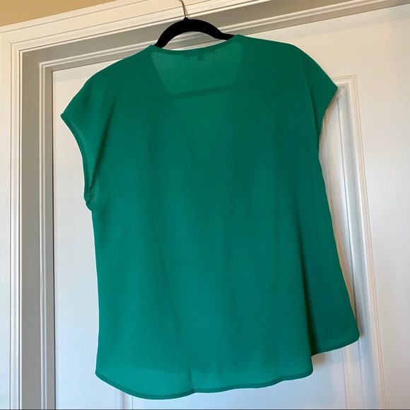Gibson Draped Faux Wrap Top | Green Lake - Picture 4 of 4